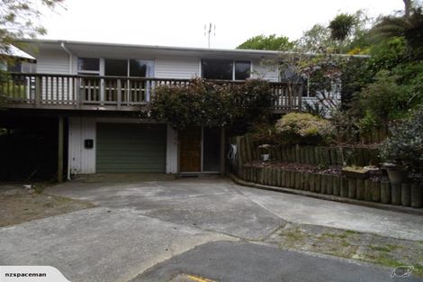 Photo of property in 4 Rokewa Way, Paparangi, Wellington, 6037