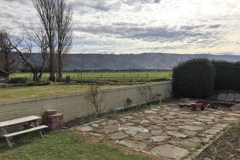 Photo of property in 69 Mchardy Road, Sutton, Middlemarch, 9597