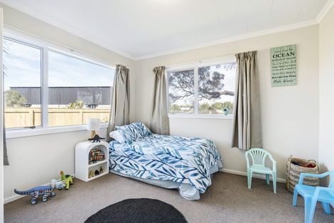 Photo of property in 71 Clifton Drive, Waitara, 4320