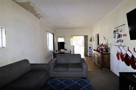 Photo of property in 219 Puriri Street, Castlecliff, Whanganui, 4501