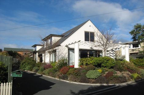 Photo of property in 18 Brownville Crescent, Maori Hill, Dunedin, 9010