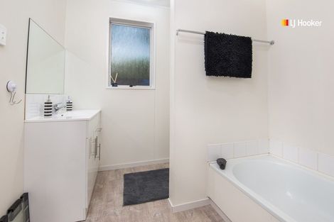 Photo of property in 80g Argyle Street, Mosgiel, 9024