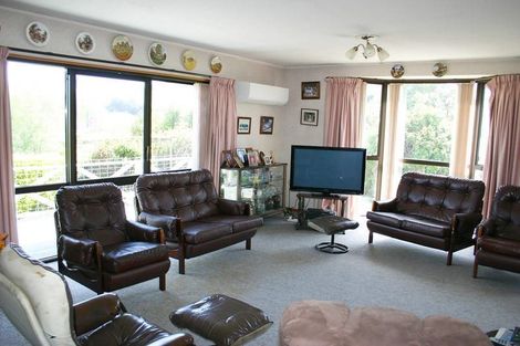 Photo of property in 250 Main Road, Waikouaiti, 9510