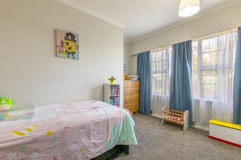 Photo of property in 114 Avondale Road, Taradale, Napier, 4112