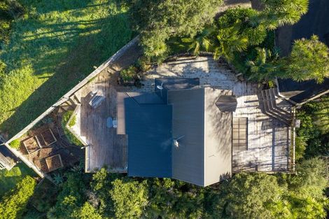 Photo of property in 37 Main Road, Raglan, 3225
