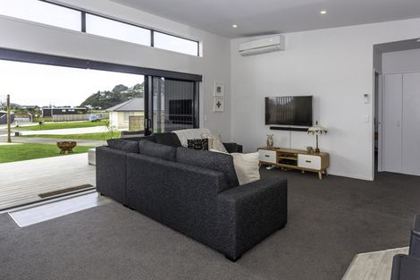 Photo of property in 30 Tairua Palms Place, Tairua, 3508