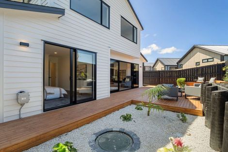 Photo of property in 10 Kotuitui Drive, Wainui, 0992