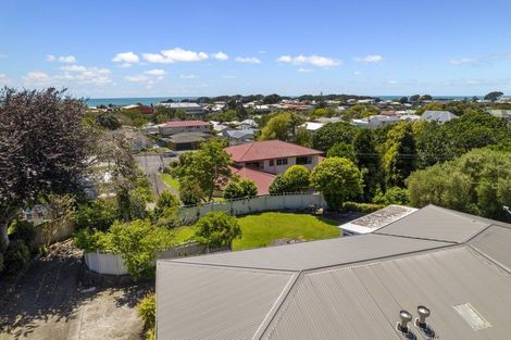 Photo of property in 335f Devon Street West, New Plymouth, 4310