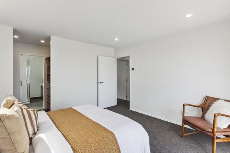 Photo of property in 64 Kakariki Grove, Waikanae, 5036