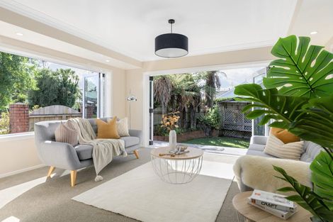 Photo of property in 9 Lynwood Place, Chedworth, Hamilton, 3210