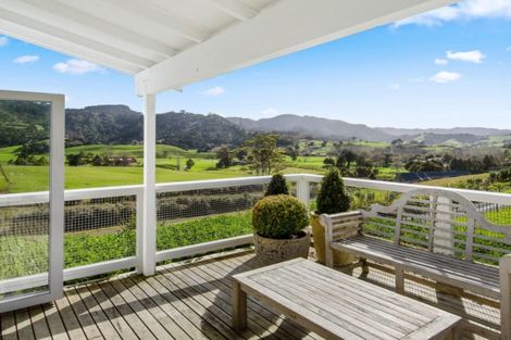 Photo of property in 395a Matakana Valley Road, Matakana, Warkworth, 0985