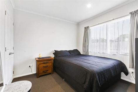 Photo of property in 17a Callis Avenue, Opaheke, Papakura, 2113