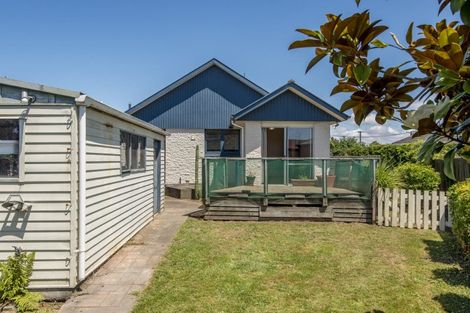 Photo of property in 52 Lambeth Crescent, Redwood, Christchurch, 8051