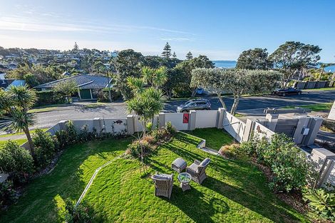 Photo of property in 1/7 Whitby Crescent, Mairangi Bay, Auckland, 0630