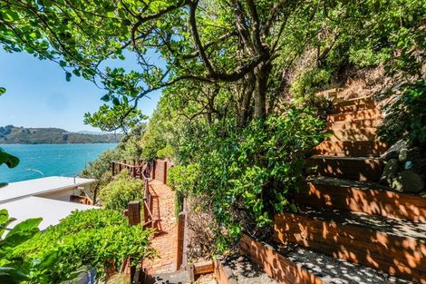 Photo of property in 62 Evans Bay Parade, Roseneath, Wellington, 6021