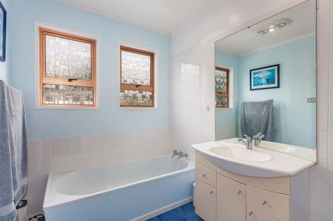 Photo of property in 15 Cassley Crescent, Papakowhai, Porirua, 5024