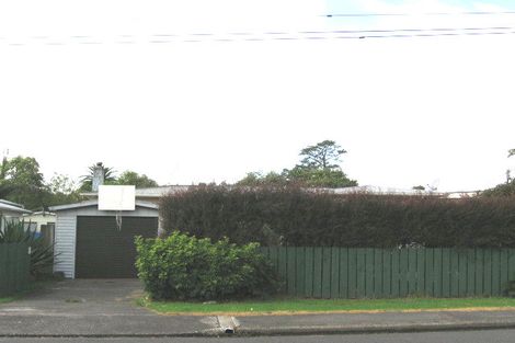 Photo of property in 22 Airdrie Road, Ranui, Auckland, 0612