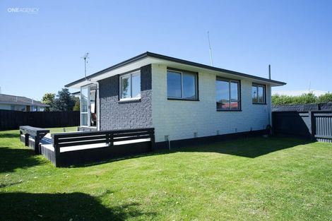 Photo of property in 27 Pateke Place, Bromley, Christchurch, 8062