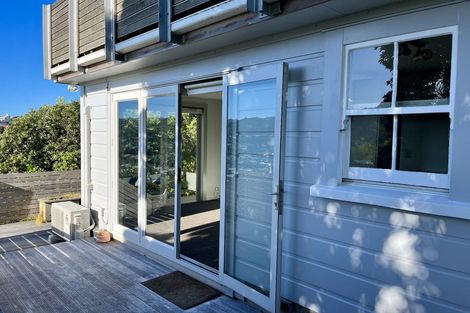 Photo of property in 203 Melbourne Road, Island Bay, Wellington, 6023