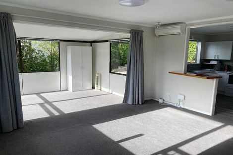 Photo of property in 12 Harland Street, Brooklyn, Wellington, 6021