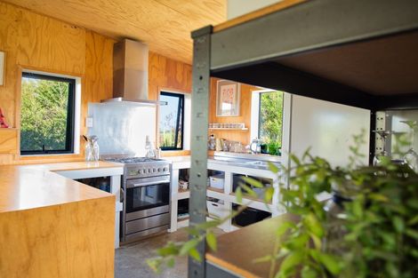 Photo of property in 58 Beasley Road, Pataua South, Onerahi, 0192