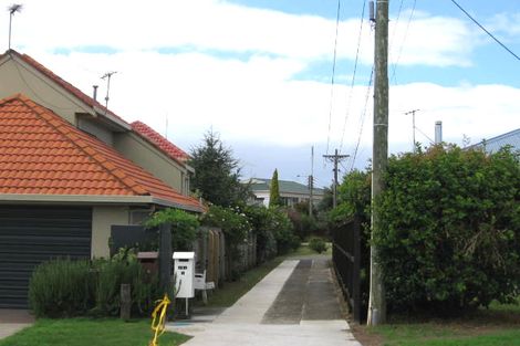 Photo of property in 3/10a Fenwick Avenue, Milford, Auckland, 0620