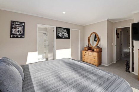 Photo of property in 29 Leanne Way, Waikanae Beach, Waikanae, 5036