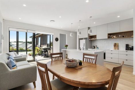 Photo of property in 12 Croatia Avenue, Huapai, Kumeu, 0810