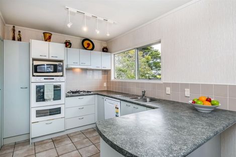 Photo of property in 1/371 East Coast Road, Mairangi Bay, Auckland, 0630