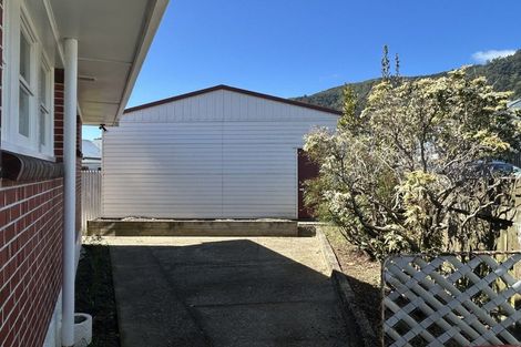 Photo of property in 72 Auckland Street, Picton, 7220