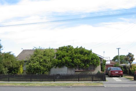 Photo of property in 388 Mairehau Road, Parklands, Christchurch, 8083