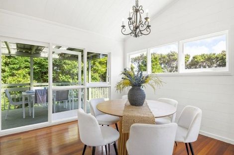 Photo of property in 7 Tranquil Glade, Hillcrest, Auckland, 0627