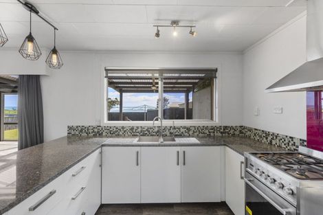 Photo of property in 54 Hume Street, Waitara, 4320