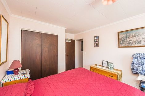 Photo of property in 16 Oaklea Avenue, Marton, 4710