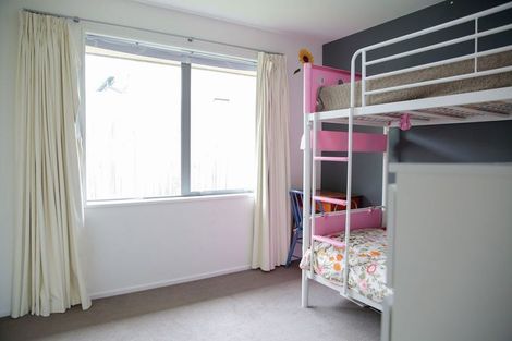 Photo of property in 12 Stonebridge Lane, Oxford, 7430