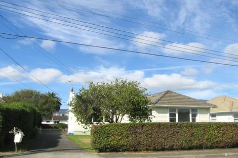 Photo of property in 13 Robertson Street, Elderslea, Upper Hutt, 5018