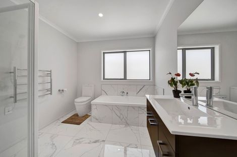 Photo of property in 23 Garrett Drive, Whalers Gate, New Plymouth, 4310