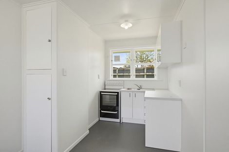 Photo of property in 6 Alice Place, Levin, 5510