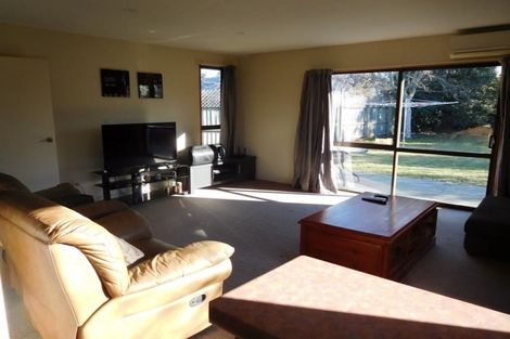 Photo of property in 1 Petries Road, Woodend, 7610