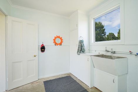 Photo of property in 11 Memorial Avenue, Drummond, Otautau, 9683