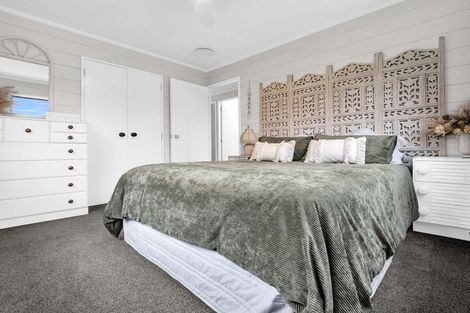 Photo of property in 5 Glenbrook Road, Karaka, Papakura, 2580