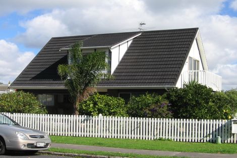 Photo of property in 69b Hattaway Avenue, Bucklands Beach, Auckland, 2012
