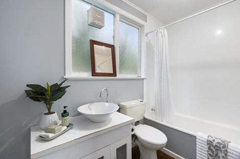 Photo of property in 16 Rutland Way, Wadestown, Wellington, 6012