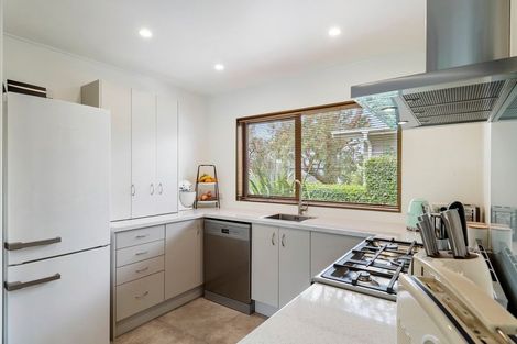Photo of property in 3/41 Rawhiti Road, One Tree Hill, Auckland, 1061