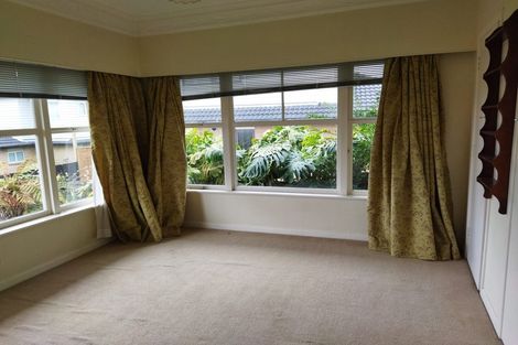 Photo of property in 279 Great North Road, Henderson, Auckland, 0612