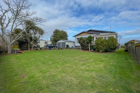 Photo of property in 39 Pipiroa Road, Ngatea, 3503