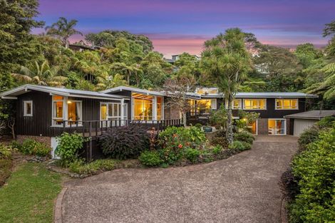 Photo of property in 232b Atkinson Road, Titirangi, Auckland, 0604