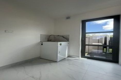 Photo of property in 28c Greenmeadows Avenue, Manurewa East, Auckland, 2102