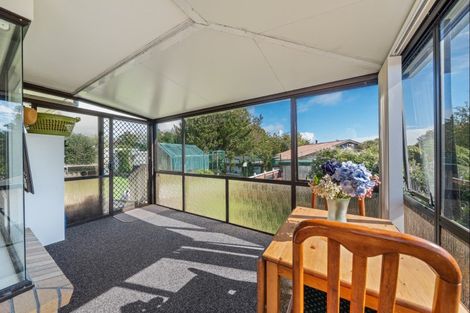 Photo of property in 5 Whakapaki Street, Urenui, 4375