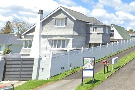 Photo of property in 31 Orams Road, Hillpark, Auckland, 2102